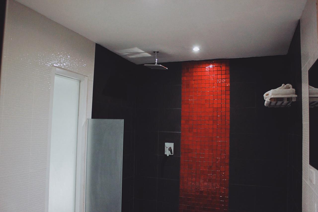 Henry'S Hotel & Gastropub Bangkok Exterior photo